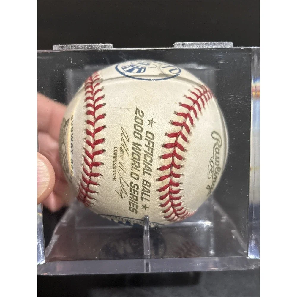 2 Autographed Balls 1 Derek Jeter & 1 Jason Giambi 2000 World Series *NO COA*